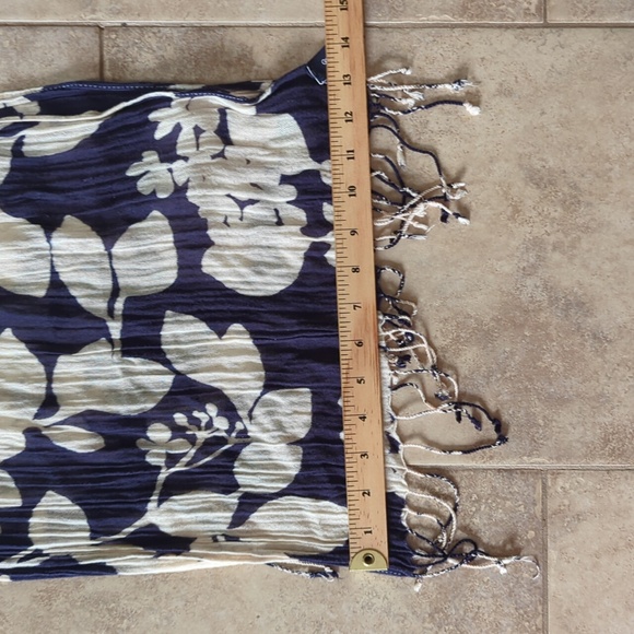 Lightweight Scarf by Gap, navy blue and off-white - Picture 4 of 7